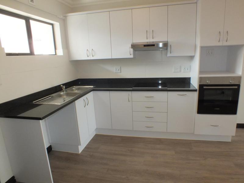 To Let 2 Bedroom Property for Rent in Buhrein Western Cape